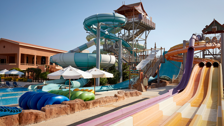 Coral Sea Aqua Club - Image 7