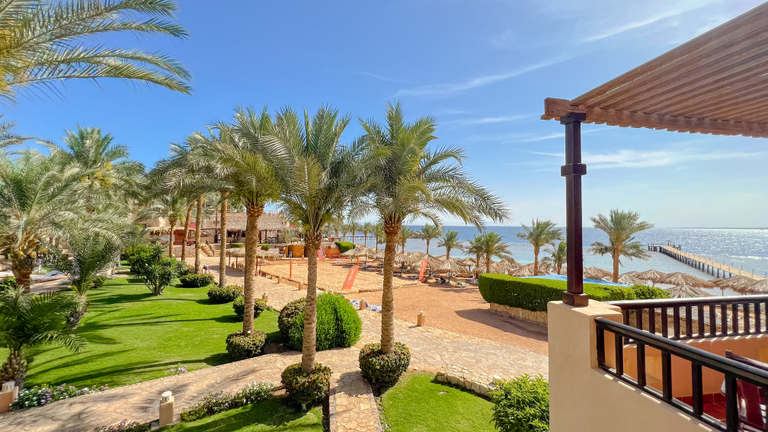 Tamra Beach Resort - Image 5