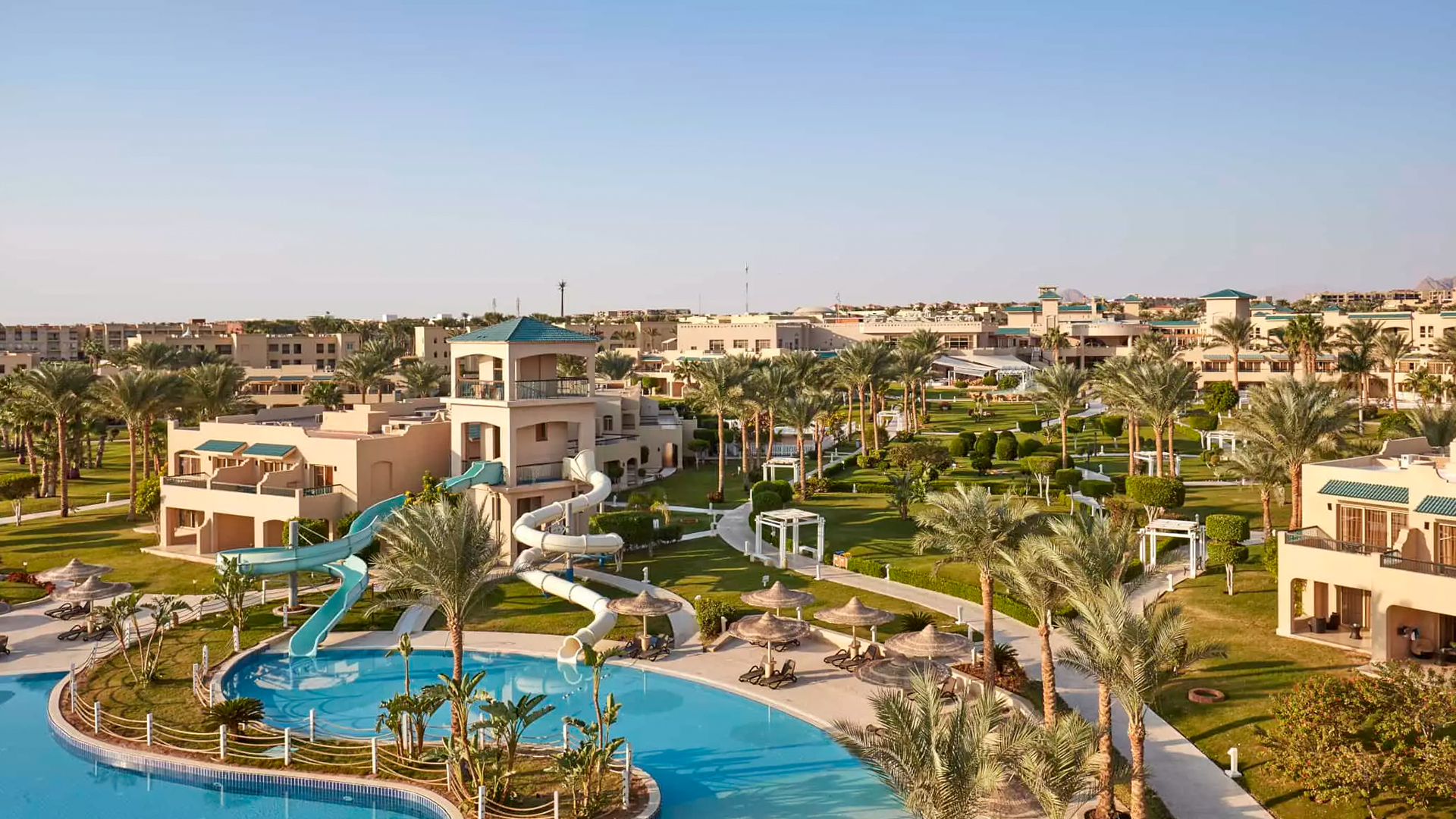 Coral Sea Holiday Village - Image 5