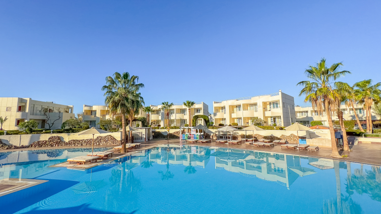 Sharm Reef Hotel - Image 1