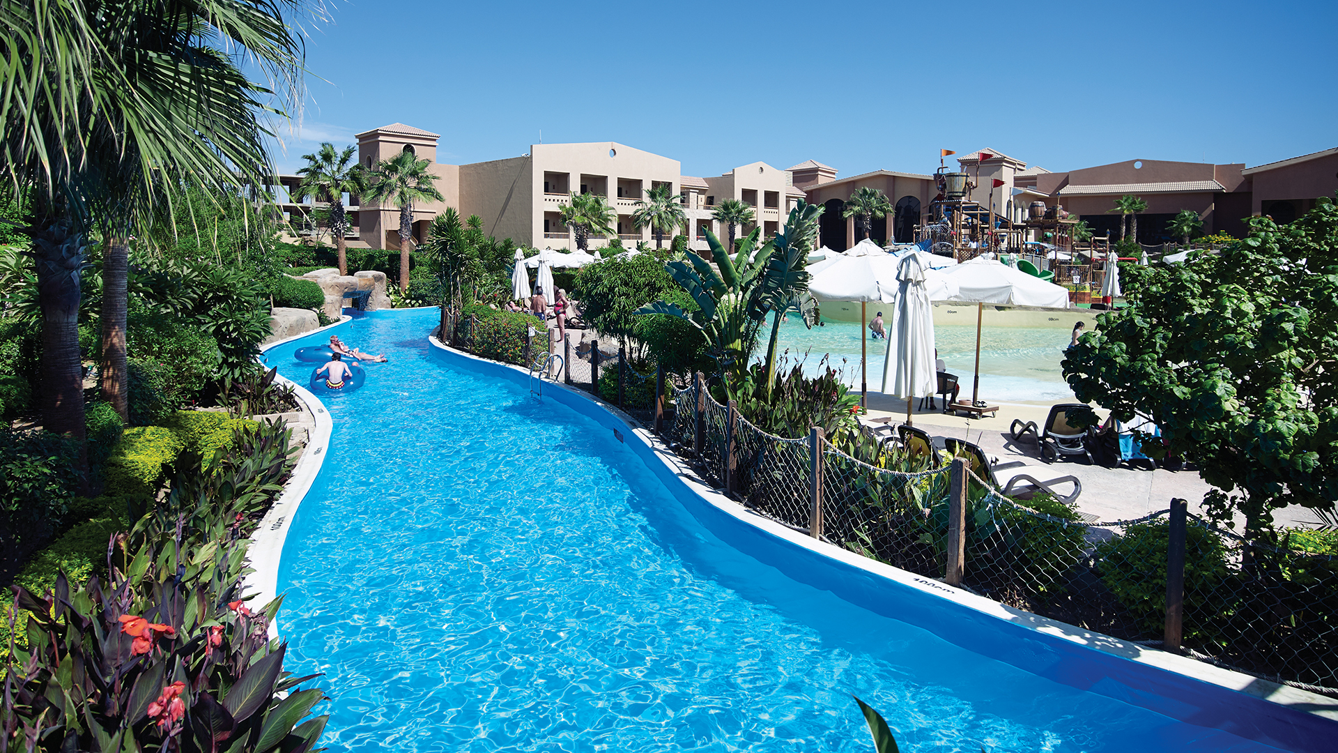 Coral Sea Aqua Club - Image 5