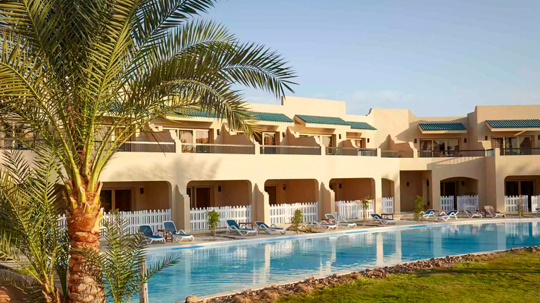 Coral Sea Holiday Village - Image 4